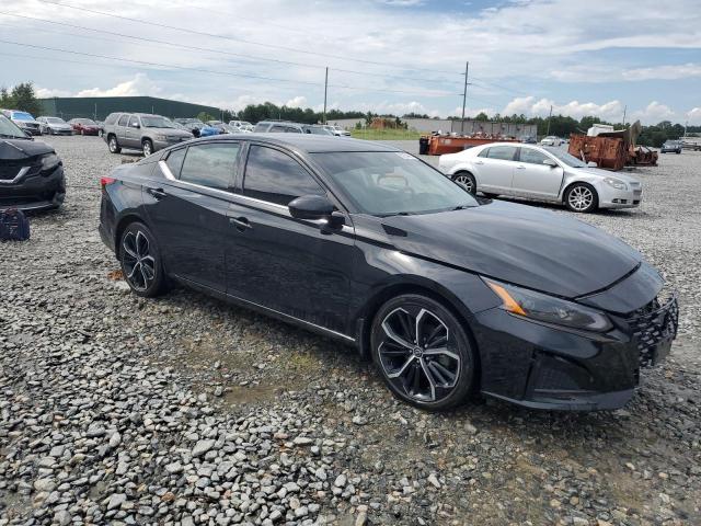 1N4BL4CV8PN421160 - 2023 NISSAN ALTIMA SR BLACK photo 4
