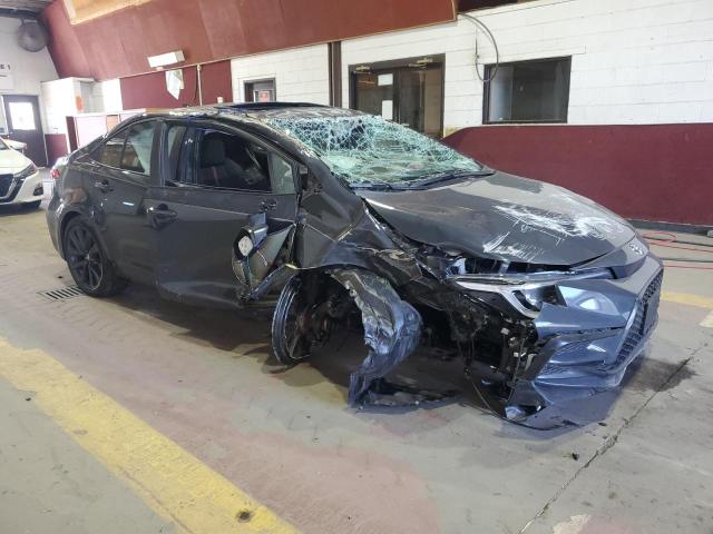 5YFP4MCE8SP220111 - 2025 TOYOTA COROLLA SE CHARCOAL photo 4