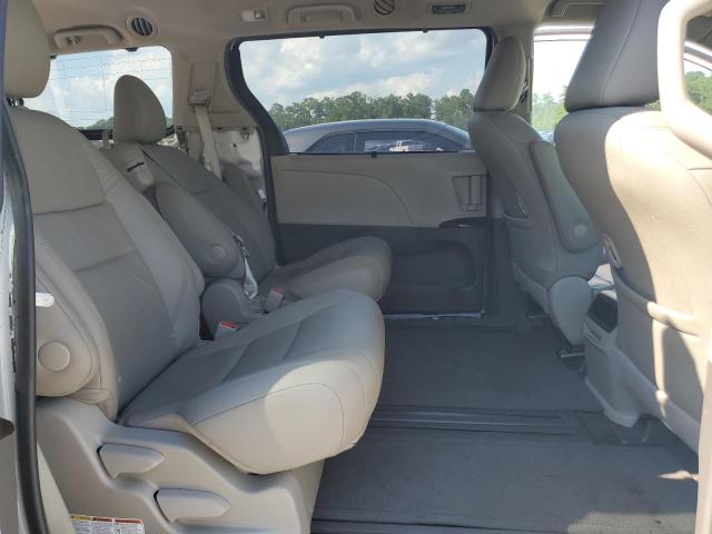 5TDYZ3DC8HS772463 - 2017 TOYOTA SIENNA XLE WHITE photo 11