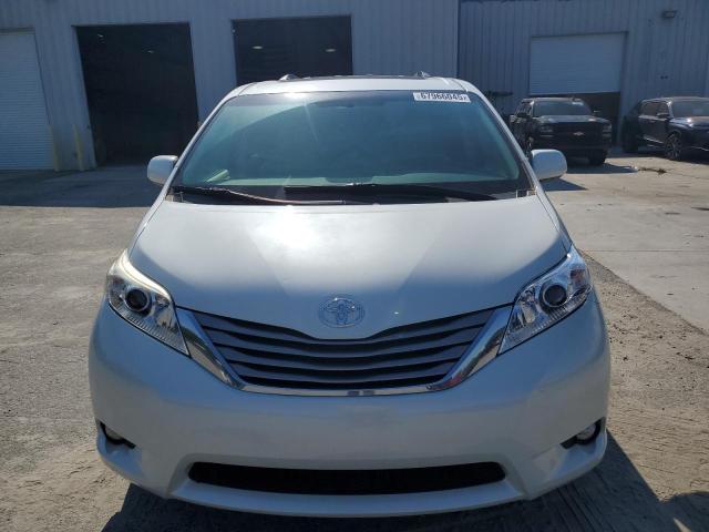 5TDYZ3DC8HS772463 - 2017 TOYOTA SIENNA XLE WHITE photo 5