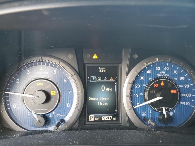 5TDYZ3DC8HS772463 - 2017 TOYOTA SIENNA XLE WHITE photo 9