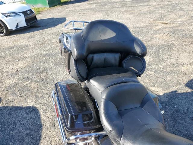 1HD1FCW116Y685607 - 2006 HARLEY-DAVIDSON FLHTCUI 黑色 照片 6