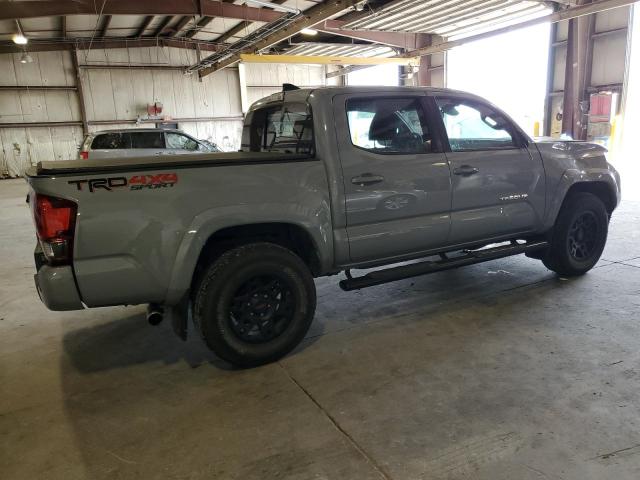 3TMCZ5AN0JM153258 - 2018 TOYOTA TACOMA DOUBLE CAB 灰色 照片 3