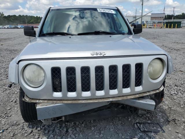 1J4NT1GA0BD132229 - 2011 JEEP PATRIOT SPORT SILVER photo 5