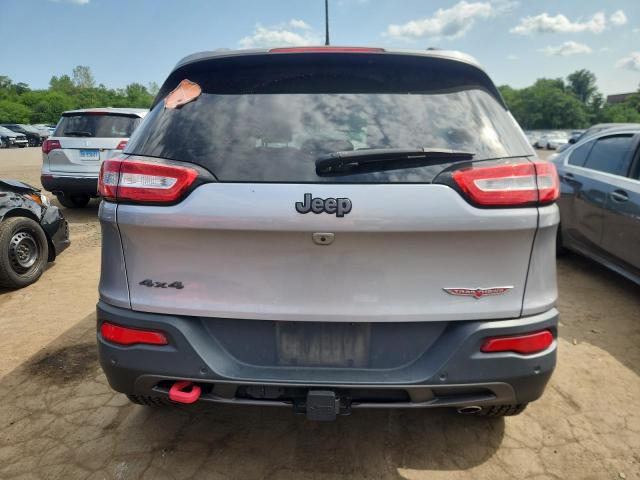 1C4PJMBX4JD507765 - 2018 JEEP CHEROKEE TRAILHAWK SILVER photo 6