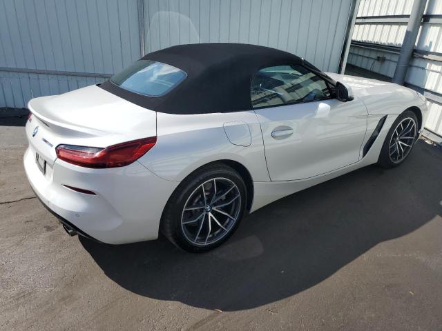 WBAHF3C0XNWX39389 - 2022 BMW Z4 SDRIVE30I WHITE photo 3