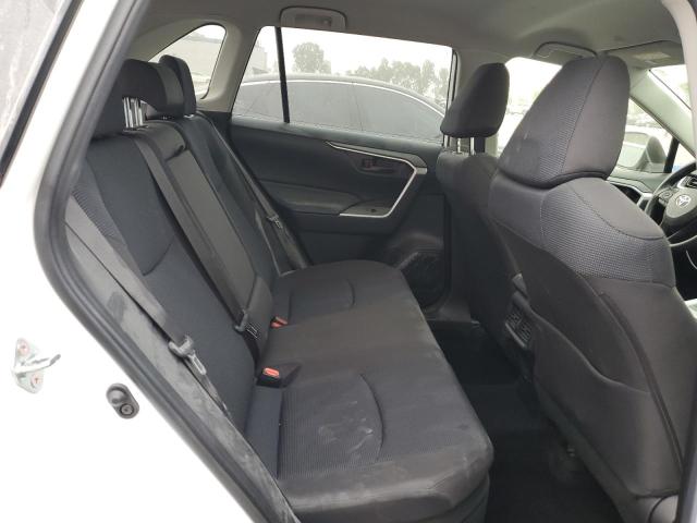JTMMWRFV4RD265324 - 2024 TOYOTA RAV4 LE თეთრი ფოტო 11
