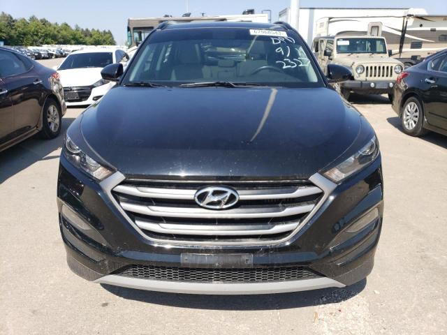 KM8J33A29JU722327 - 2018 HYUNDAI TUCSON VALUE BLACK photo 5