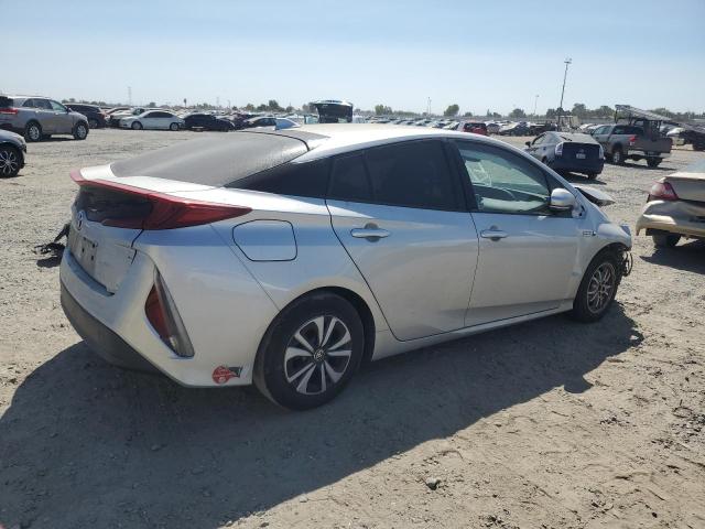 JTDKARFP8H3039296 - 2017 TOYOTA PRIUS PRIM SILVER photo 3