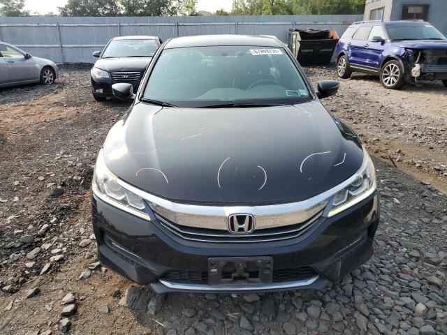 1HGCR2F59HA205535 - 2017 HONDA ACCORD SPORT Schwarz Foto 5