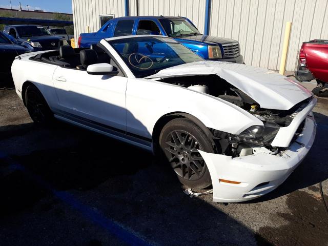 1ZVBP8EM3E5240116 - 2014 FORD MUSTANG WHITE photo 4