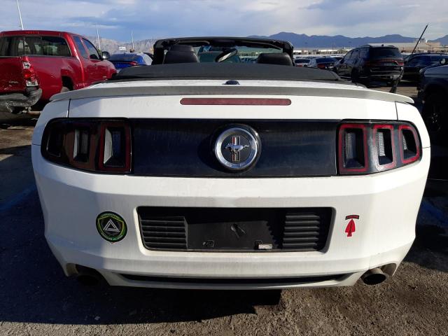 1ZVBP8EM3E5240116 - 2014 FORD MUSTANG WHITE photo 6