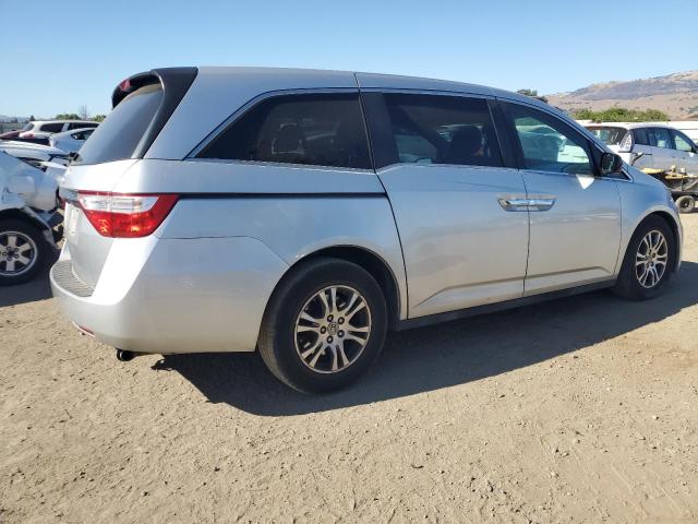 5FNRL5H66DB060912 - 2013 HONDA ODYSSEY EXL Արծաթագույն լուսանկար 3