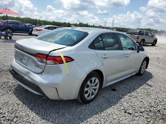 5YFEPRAE2LP056063 - 2020 TOYOTA COROLLA LE Արծաթագույն լուսանկար 3