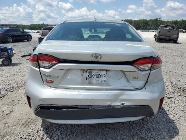 5YFEPRAE2LP056063 - 2020 TOYOTA COROLLA LE Արծաթագույն լուսանկար 6