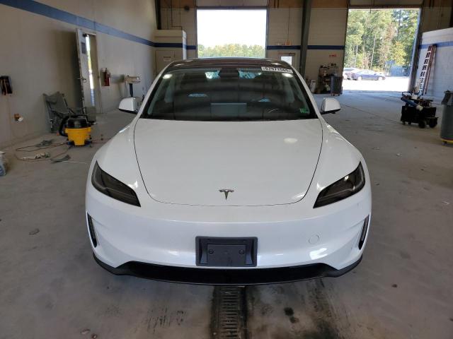 5YJ3E1ETXSF936512 - 2025 TESLA MODEL 3 WHITE photo 5