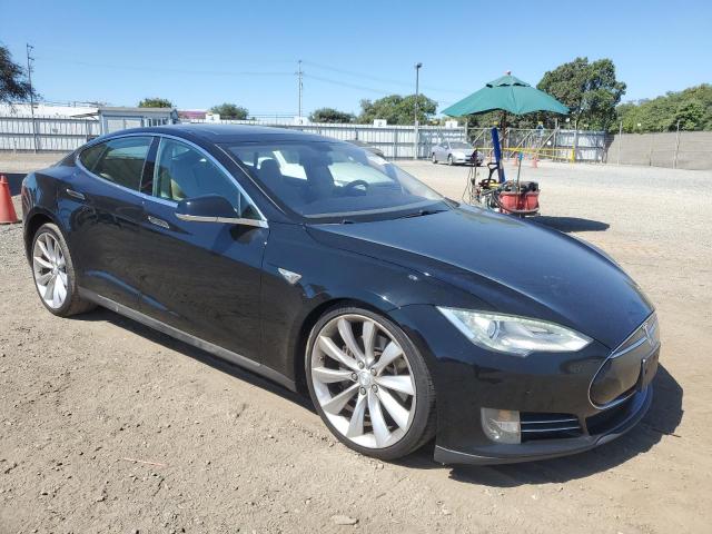 5YJSA1CPXDFP13385 - 2013 TESLA MODEL S BLACK photo 4