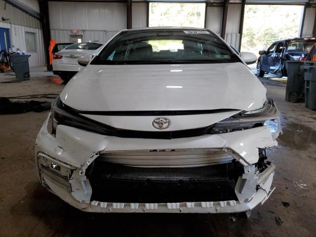 JTDS4MCE2P3518082 - 2023 TOYOTA COROLLA SE WHITE photo 5