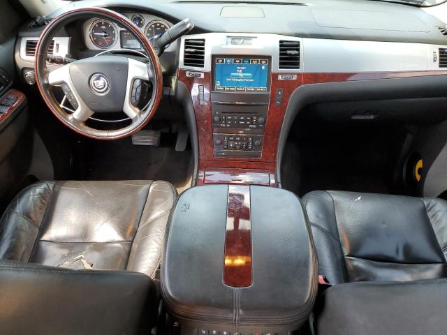 1GYS4HEF8BR275343 - 2011 CADILLAC ESCALADE ESV LUXURY BLACK photo 8