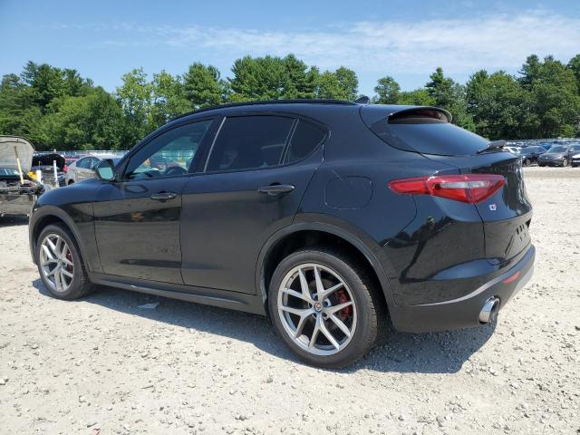 ZASFAKNN8J7B75099 - 2018 ALFA ROMEO STELVIO TI SPORT BLACK photo 2