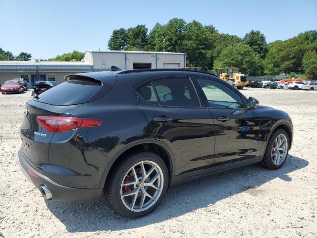 ZASFAKNN8J7B75099 - 2018 ALFA ROMEO STELVIO TI SPORT BLACK photo 3