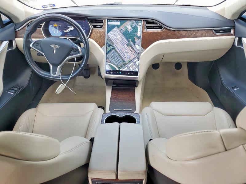 5YJSA1E23JF243990 - 2018 TESLA MODEL S თეთრი ფოტო 8