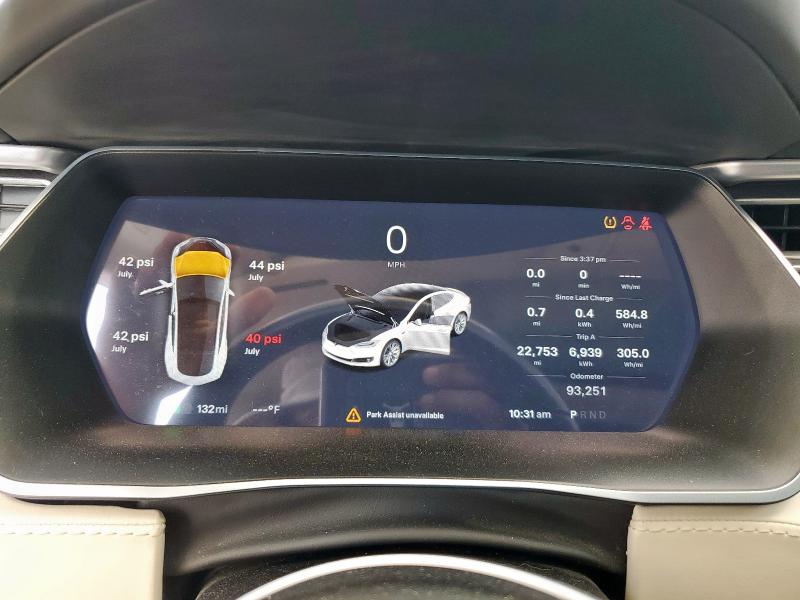 5YJSA1E23JF243990 - 2018 TESLA MODEL S თეთრი ფოტო 9
