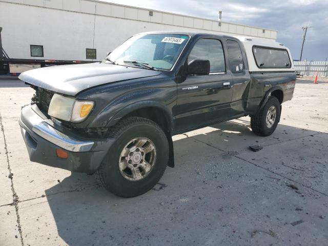 4TAWN72NXYZ667917 - 2000 TOYOTA TACOMA XTRACAB BLACK photo 1