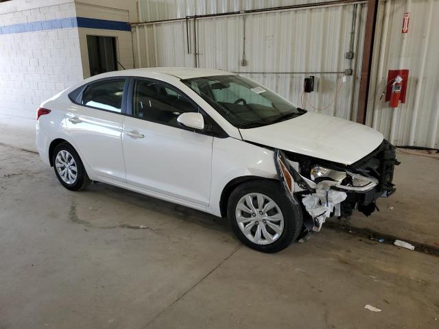 3KPC24A61ME150312 - 2021 HYUNDAI ACCENT SE WHITE photo 4