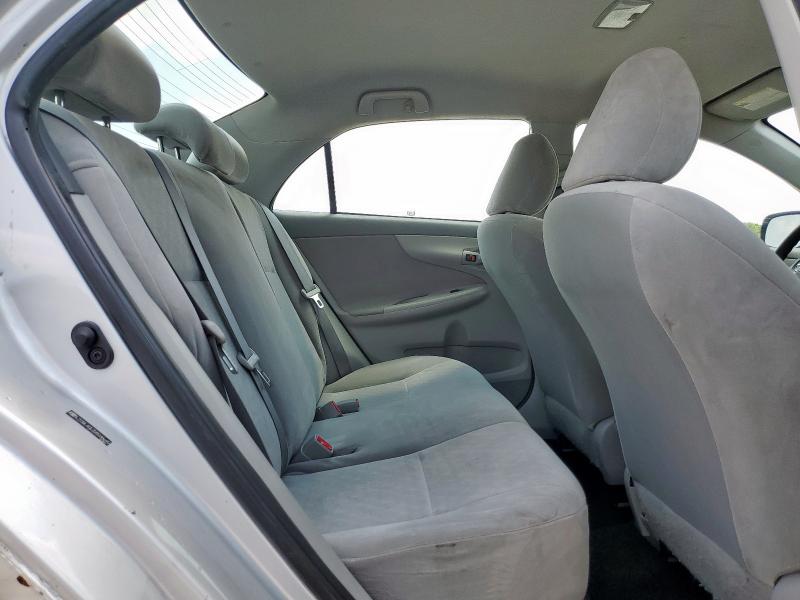JTDBL40E399038690 - 2009 TOYOTA COROLLA BASE SILVER photo 10