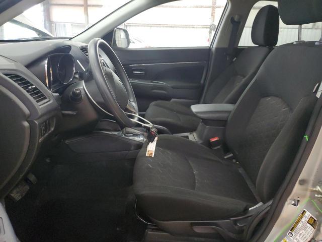 JA4APUAU5NU021834 - 2022 MITSUBISHI OUTLANDER ES فضي صورة 7