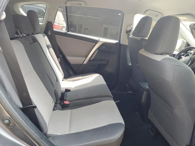 JTMBFREV7FJ047304 - 2015 TOYOTA RAV4 LE GRAY photo 11
