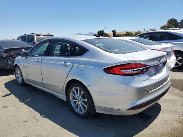 3FA6P0LU8HR374877 - 2017 FORD FUSION SE HYBRID SILVER photo 2