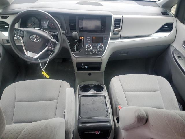 5TDKK3DC3GS720800 - 2016 TOYOTA SIENNA LE BLUE photo 8