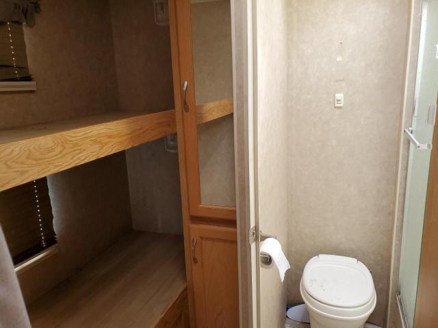 4K01A1G257E171044 - 2007 UTILIMASTER TRAILER WHITE photo 9