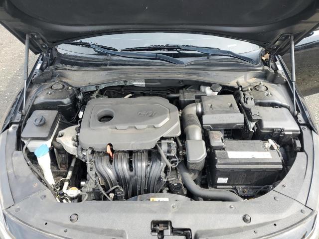 5XXGT4L38JG197860 - 2018 KIA OPTIMA LX BLACK photo 11