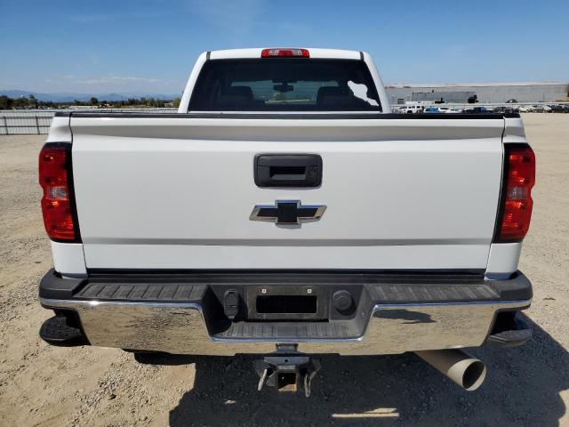 1GC1KUEY5JF132223 - 2018 CHEVROLET SILVERADO K2500 HEAVY DUTY WHITE photo 6
