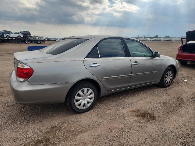 4T1BE32K35U959592 - 2005 TOYOTA CAMRY LE 灰色 照片 3