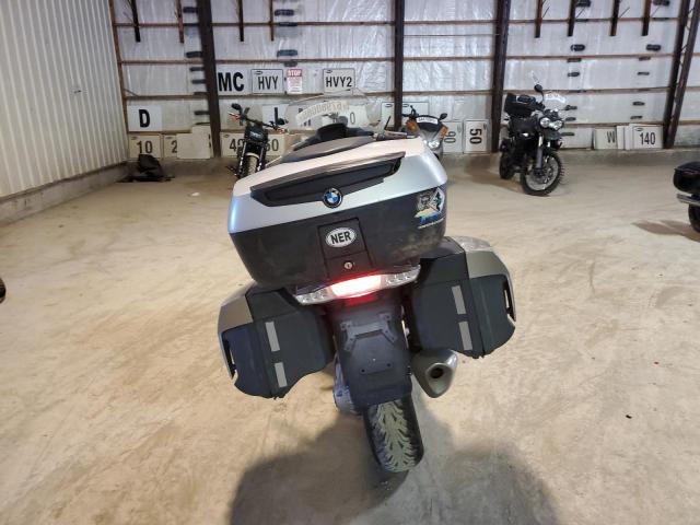 WB10A1300GZ193896 - 2016 BMW R1200 RT GRAY photo 4