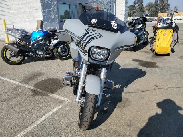 1HD1KB725RB612860 - 2024 HARLEY-DAVIDSON FLHX Grau Foto 2