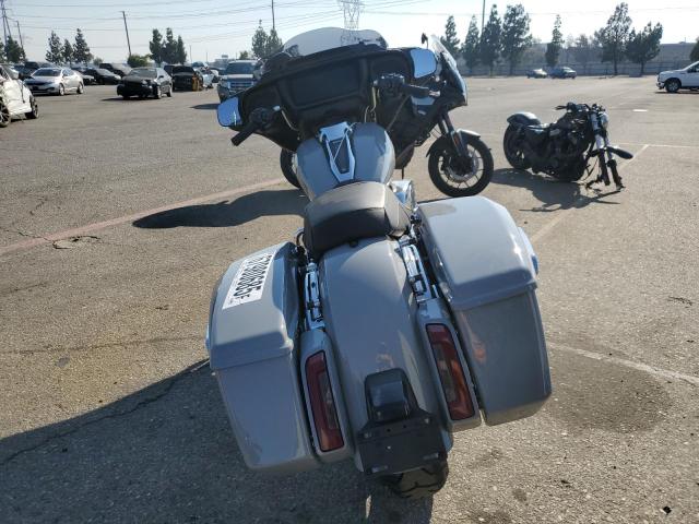 1HD1KB725RB612860 - 2024 HARLEY-DAVIDSON FLHX Grau Foto 4