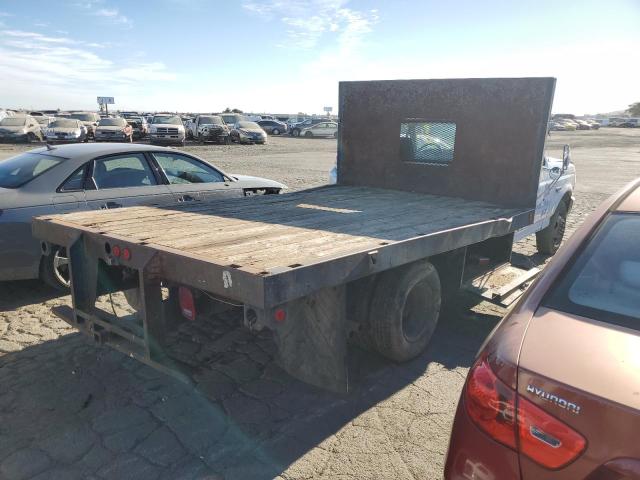 1FDKF37G0VEB57884 - 1997 FORD F350 Белый фото 3