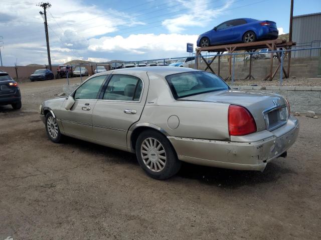 1LNHM81W05Y603804 - 2005 LINCOLN TOWN CAR SIGNATURE ოქროსფერი ფოტო 2