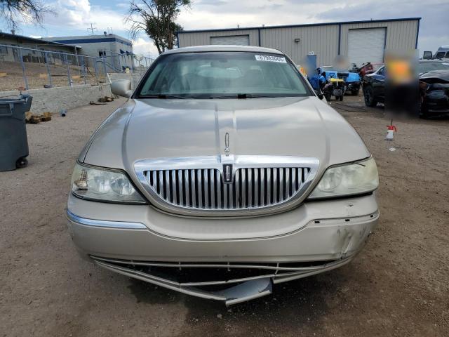 1LNHM81W05Y603804 - 2005 LINCOLN TOWN CAR SIGNATURE ოქროსფერი ფოტო 5