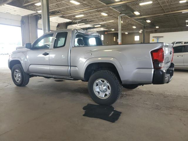 5TFSX5EN4JX058451 - 2018 TOYOTA TACOMA ACCESS CAB Srebrny zdjęcie 2