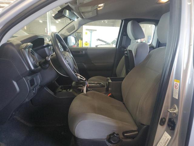 5TFSX5EN4JX058451 - 2018 TOYOTA TACOMA ACCESS CAB Srebrny zdjęcie 7