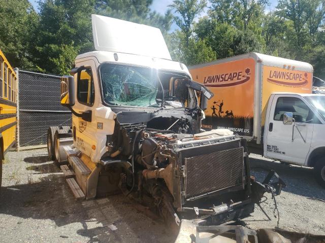 2017 FREIGHTLINER CASCADIA 1, 