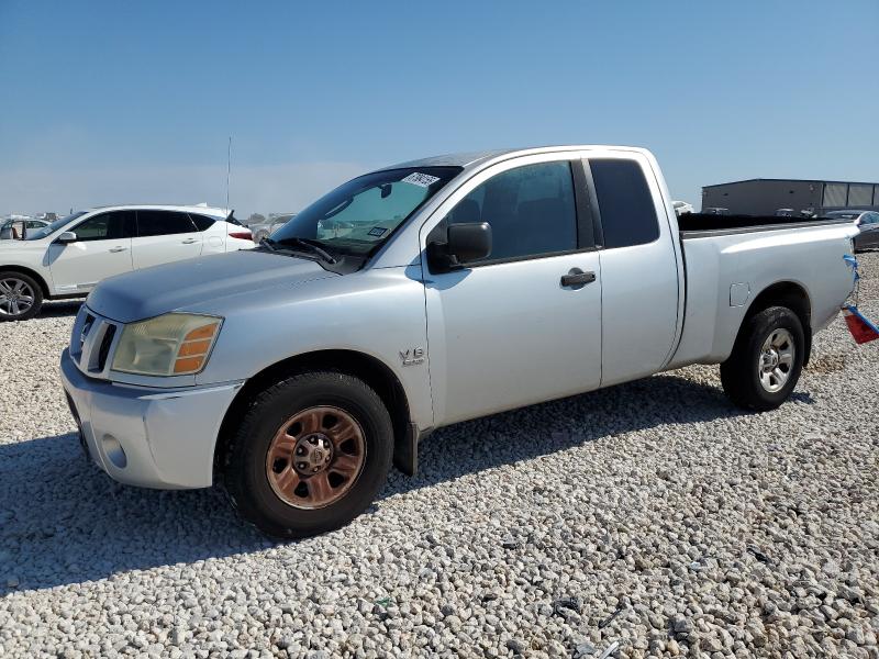 2004 NISSAN TITAN XE, 