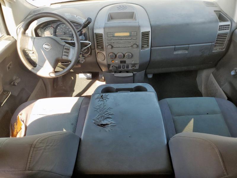 1N6AA06A04N512753 - 2004 NISSAN TITAN XE 银色 照片 8