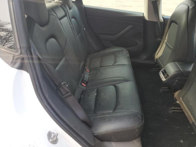 5YJ3E1EB5KF477753 - 2019 TESLA MODEL 3 Weiß Foto 10
